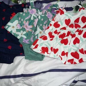 Newborn clothes for baby girl